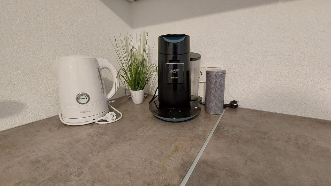 Ferienwohnung Esther ジンゲン エクステリア 写真